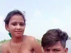 DesiPorn Dehati Lovers Enjoying Outdoor Bathing On Selfie Cam